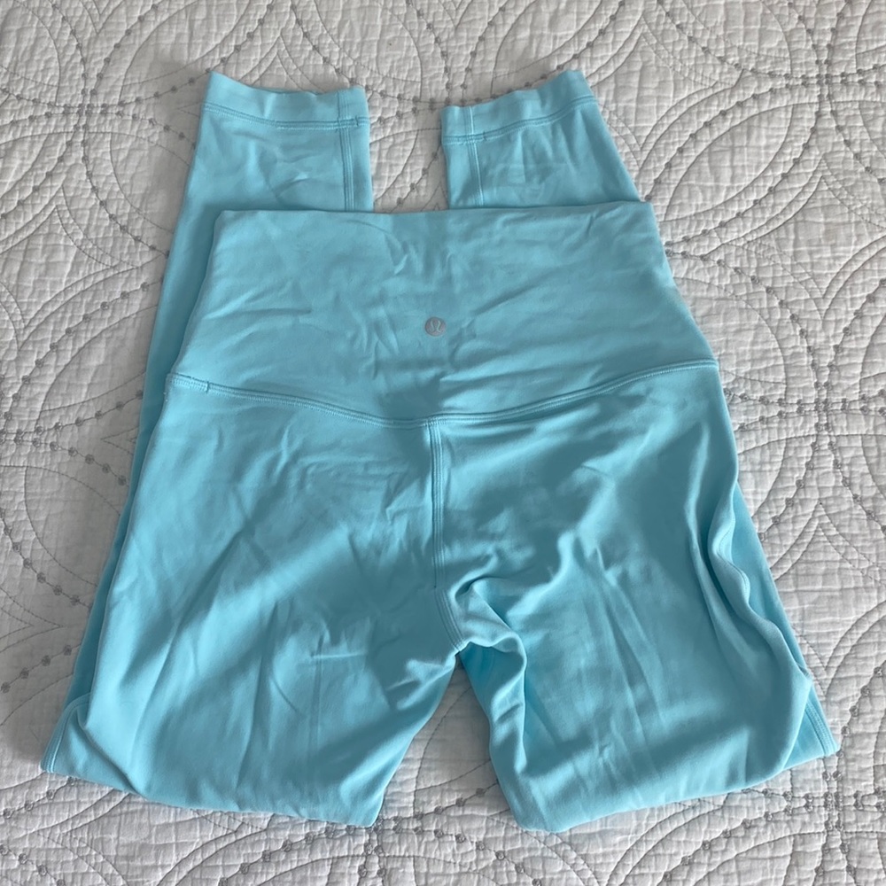 🩵Icing Blue Lululemon Leggings🩵